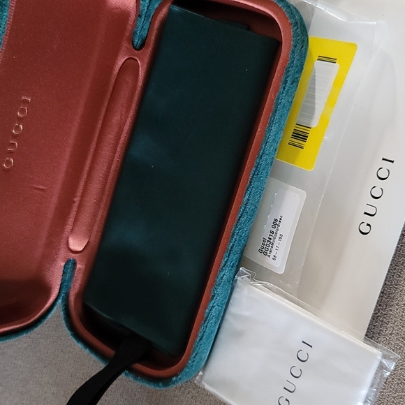 π GUCCI Tortoise Sunglasses - Picture 6 of 7